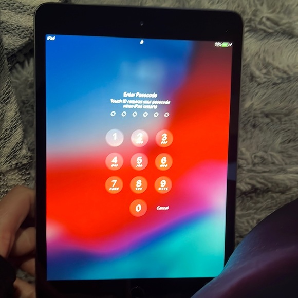 Apple iPad mini model A 1599 space grey 128 GB - Picture 2 of 2